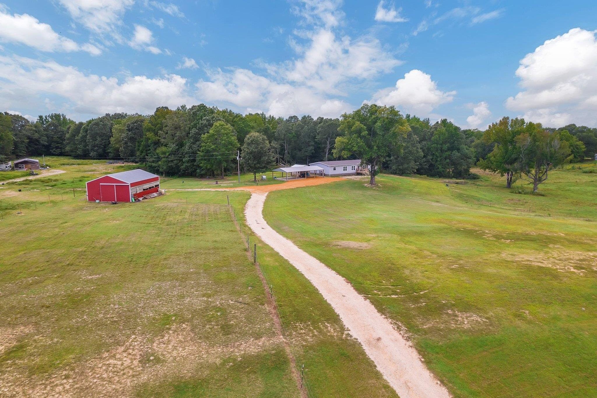 12.17 acres in Weakley County, Tennessee