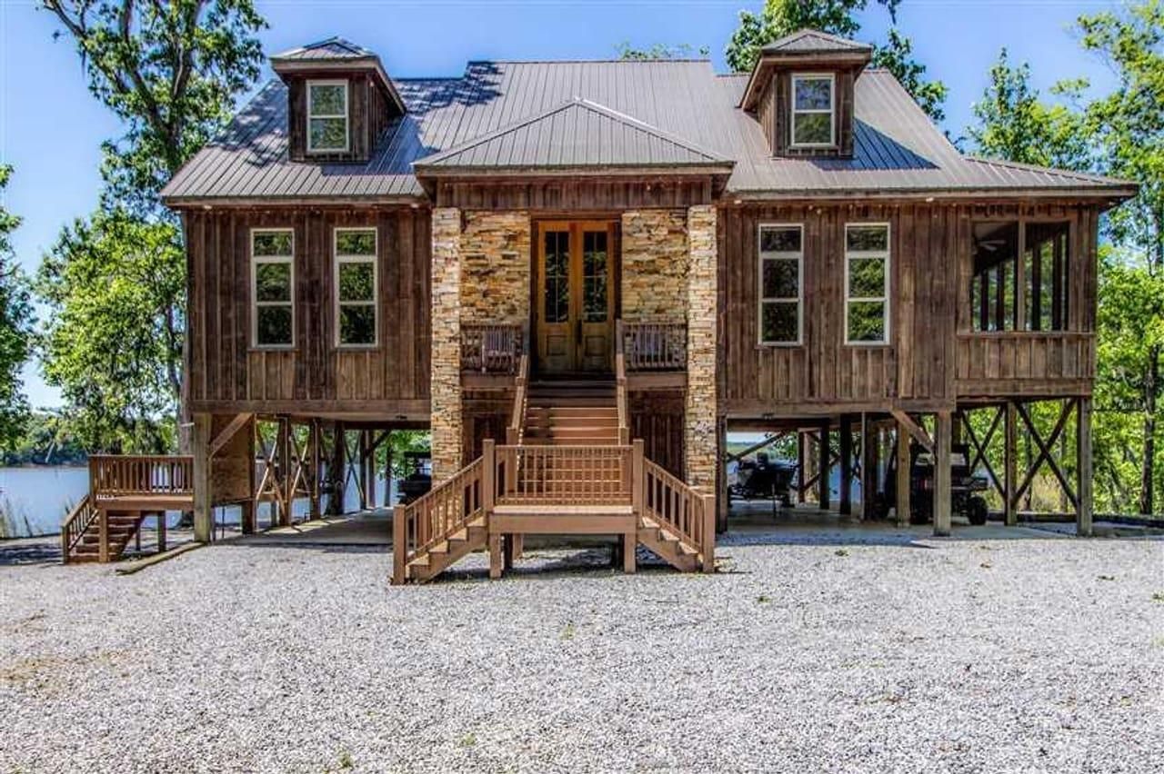 617 acres in Dallas County, Alabama