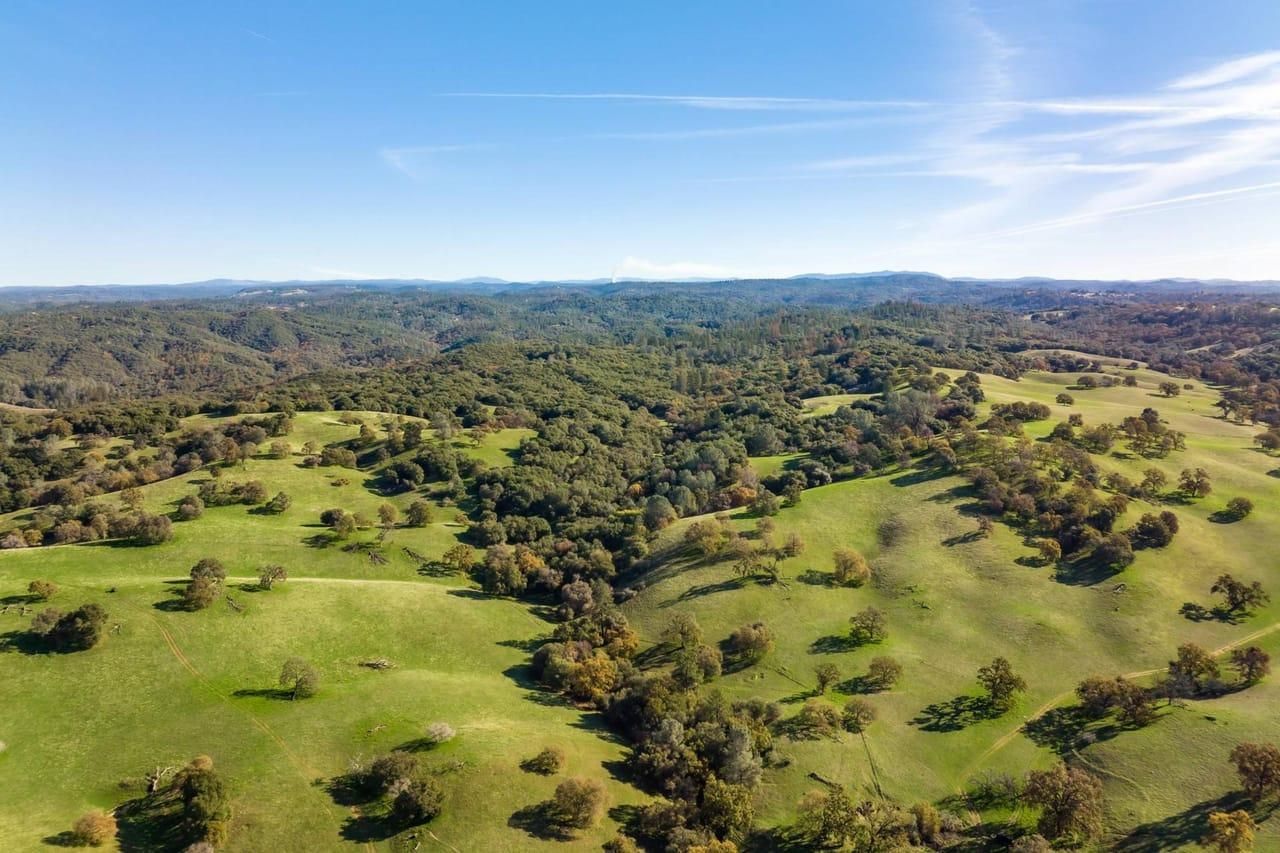 901 acres in Amador County, California