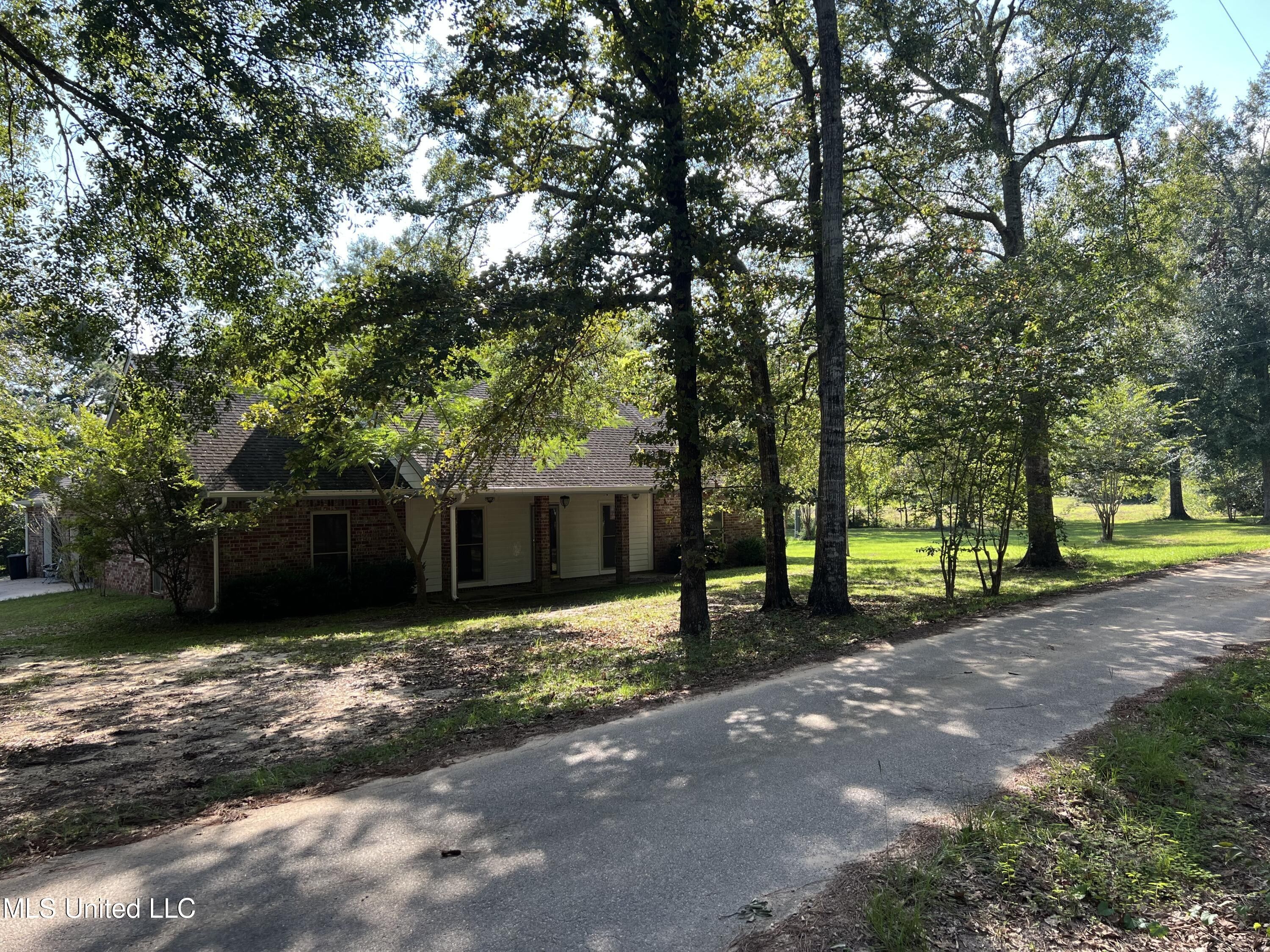 1.5 acres in Stone County, Mississippi