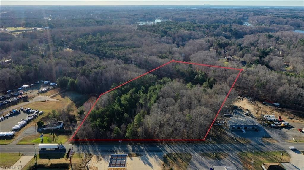 9.1 acres in Iredell County, North Carolina