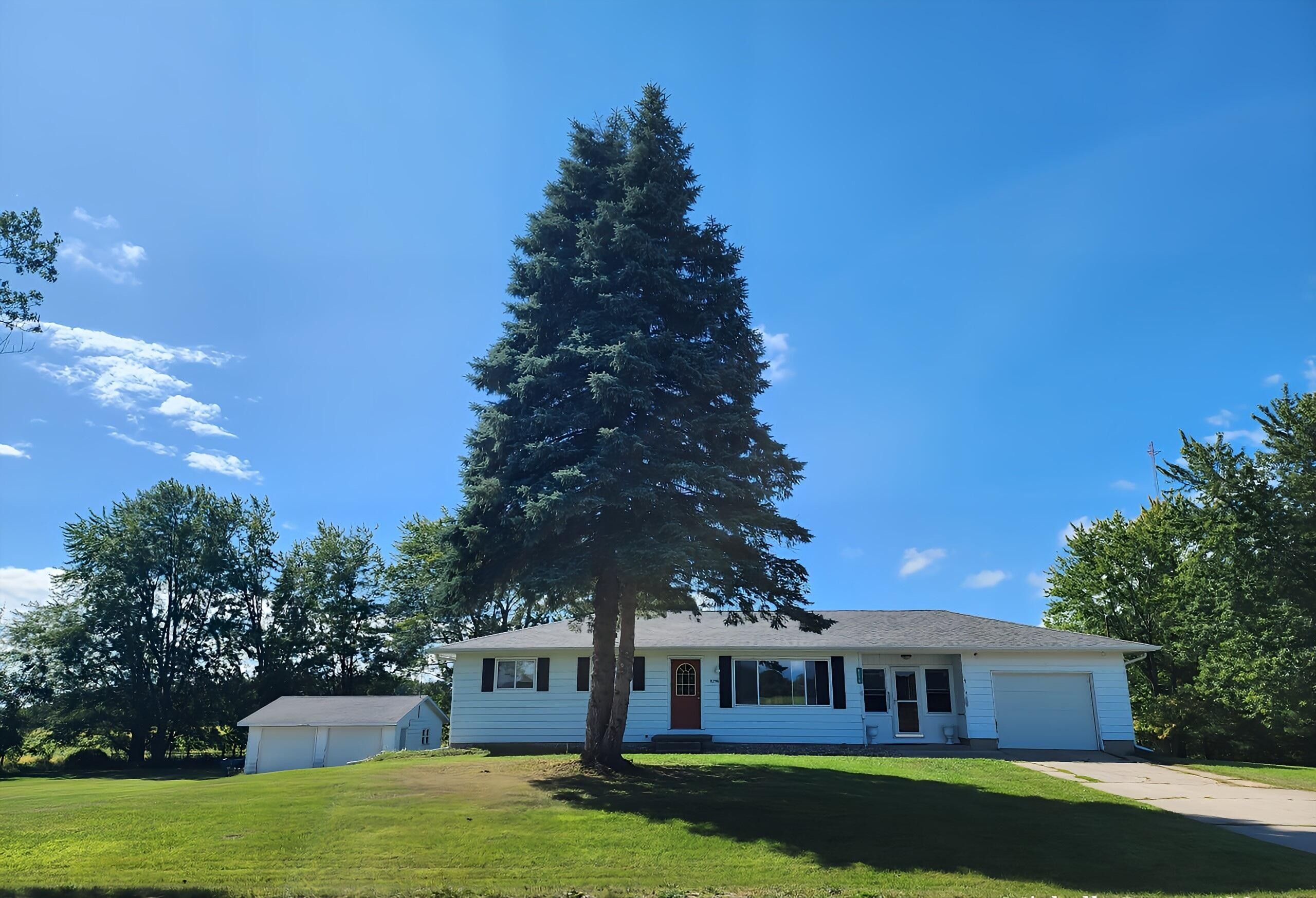 2.3 acres in Montcalm County, Michigan