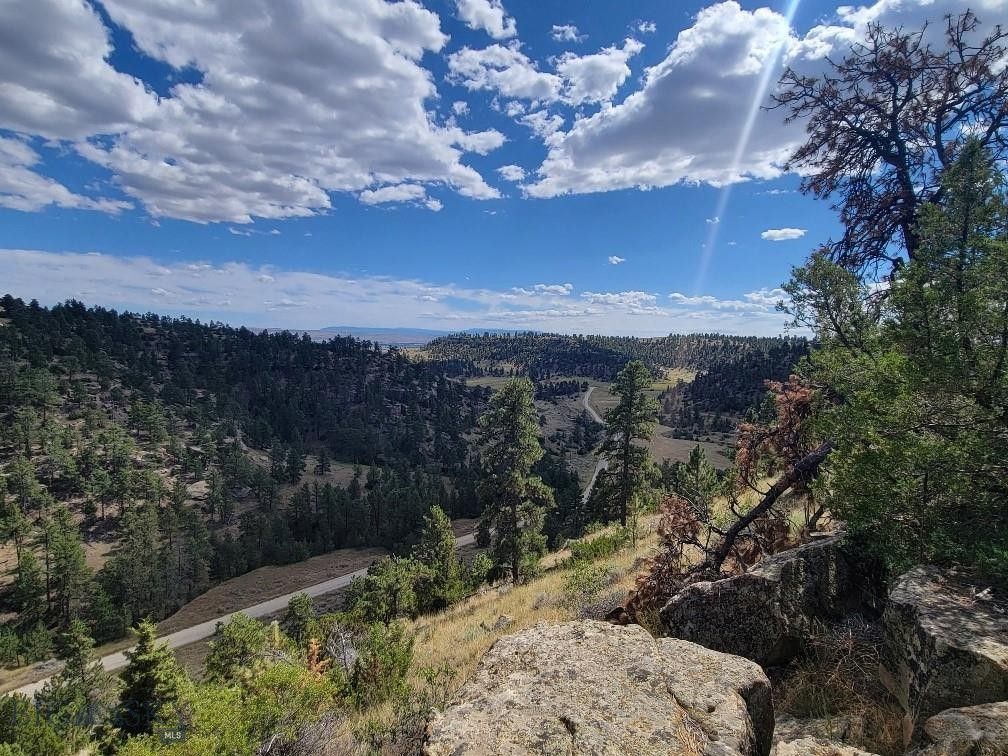 21.85 acres in Yellowstone County, Montana
