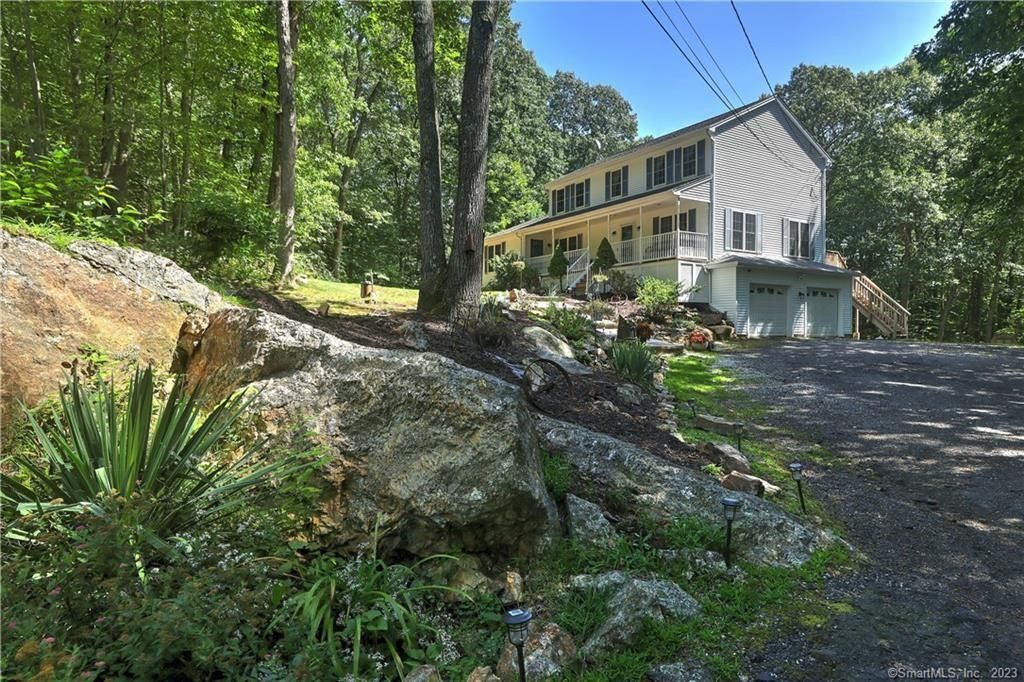 1.66 acres in New Haven County, Connecticut