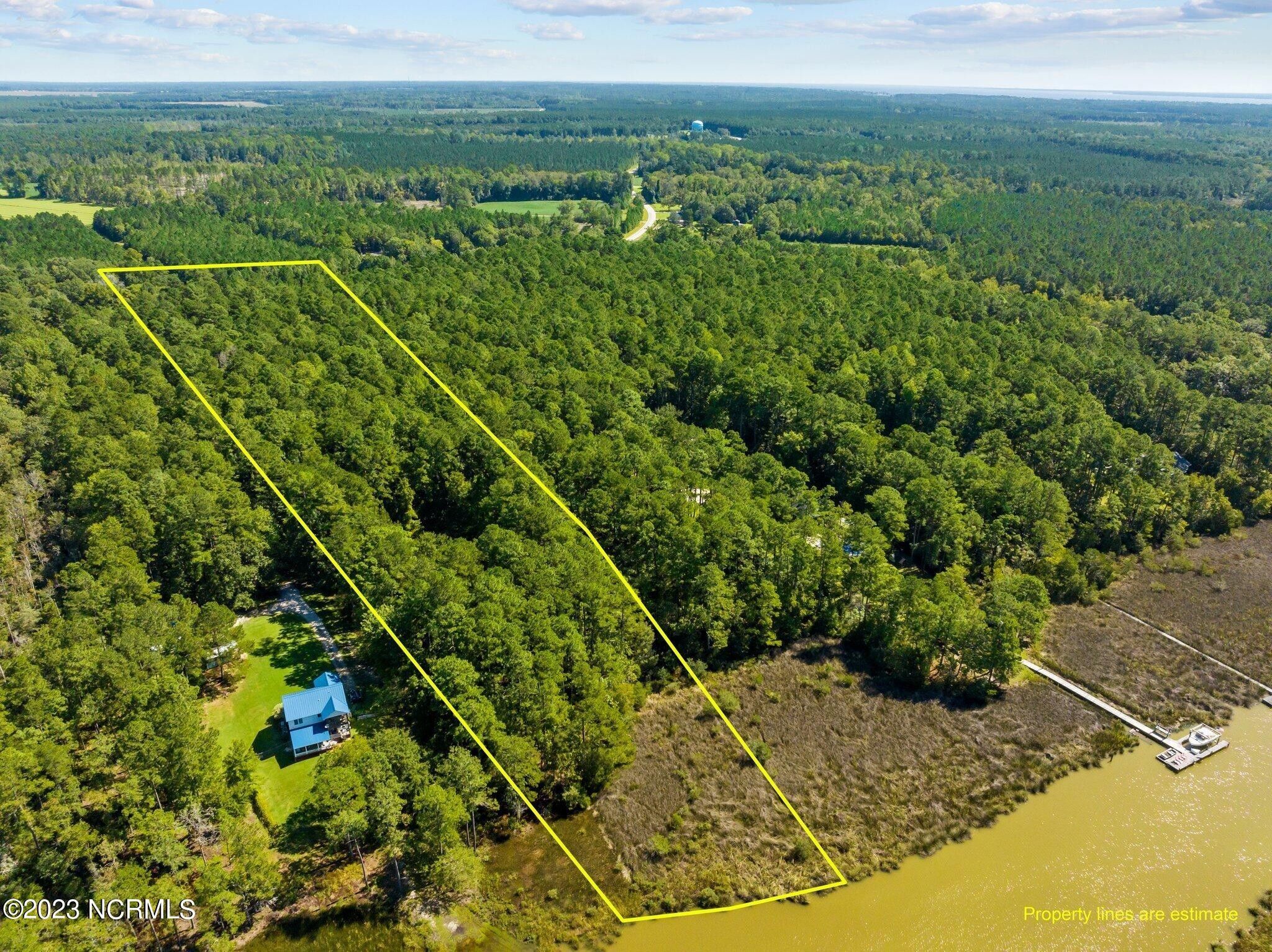 4.39 acres in Pamlico County, North Carolina