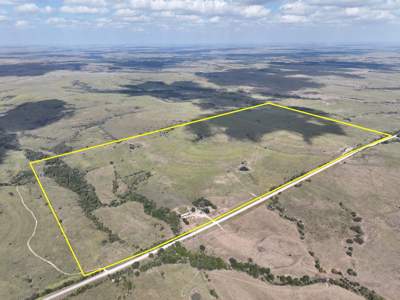 326 acres in Chautauqua County, Kansas