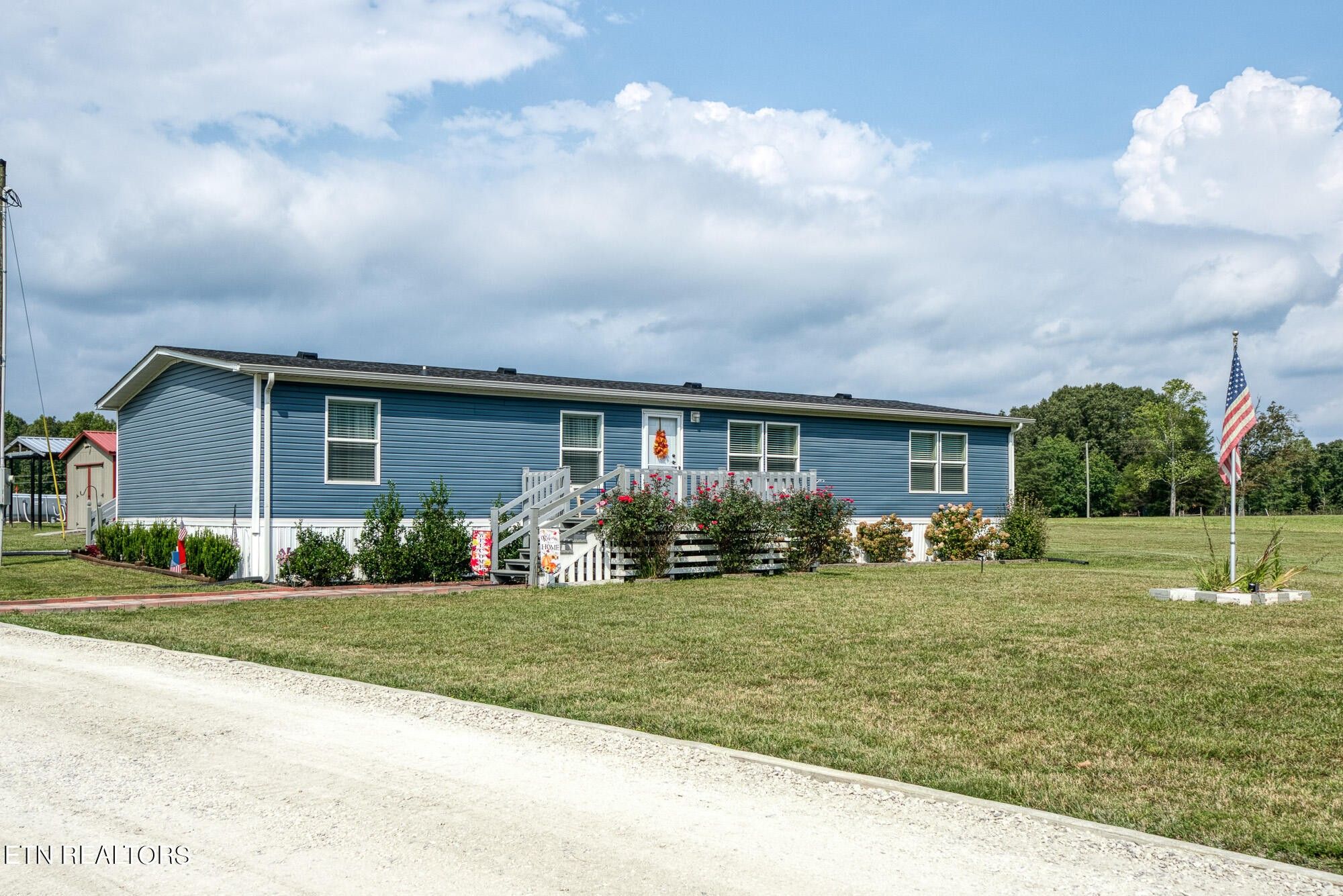 2.5 acres in Jackson County, Tennessee