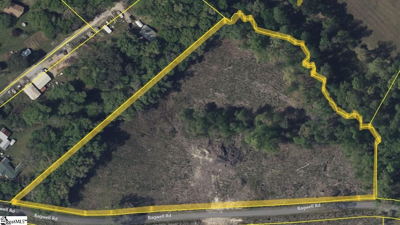 8 acres in Laurens County, South Carolina