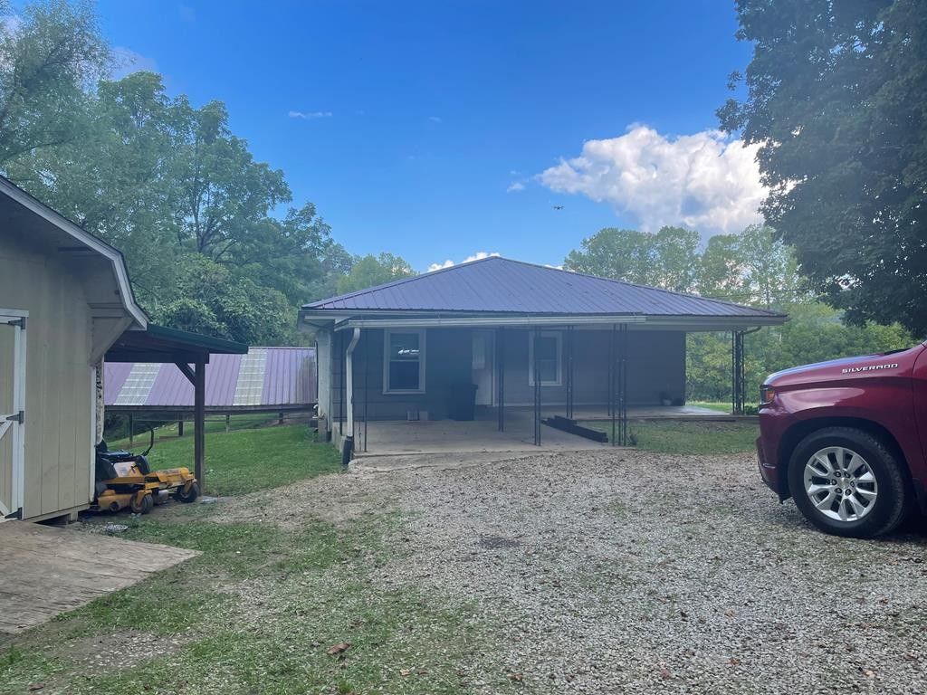 35 acres in Lawrence County, Kentucky