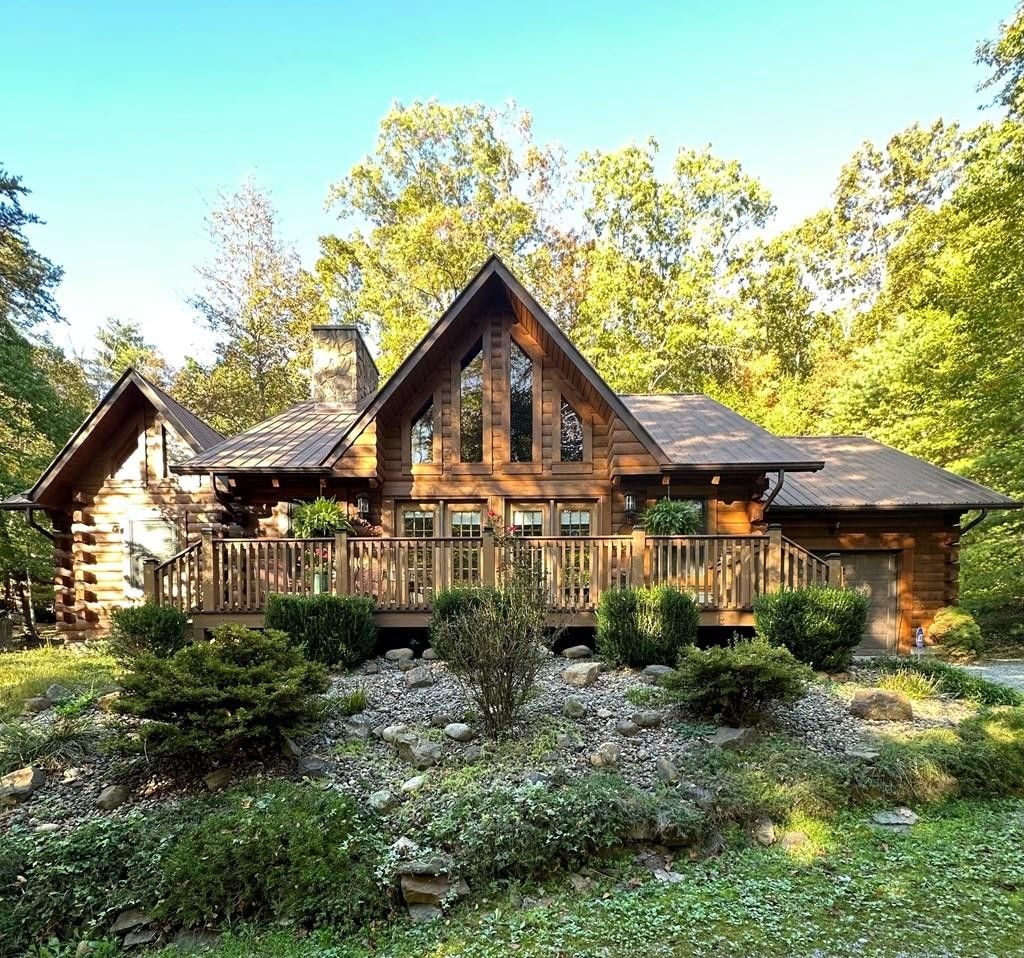 8 acres in Monroe County, West Virginia