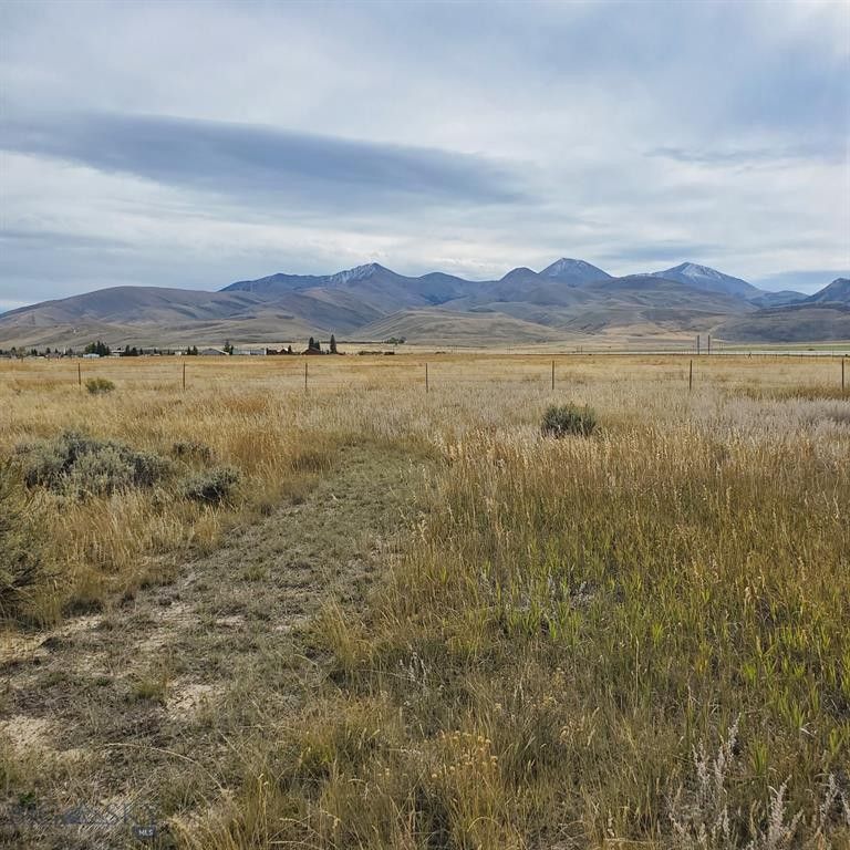 5 acres in Beaverhead County, Montana
