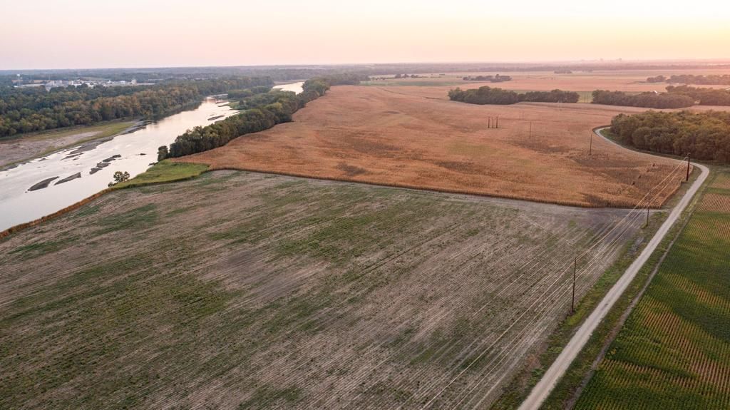 212 acres in Jefferson County, Kansas