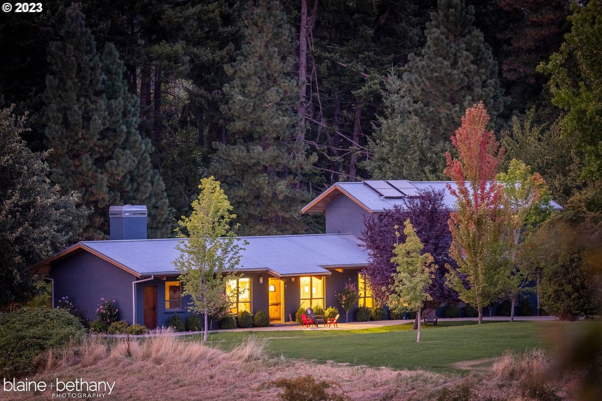 12 acres in Hood River County, Oregon