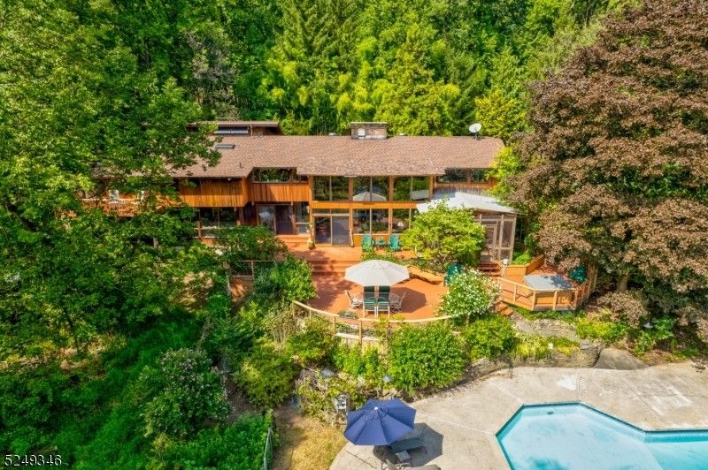 2.87 acres in Morris County, New Jersey