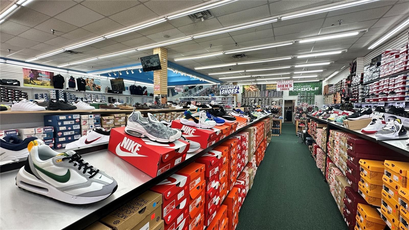 Skechers factory outlet outlet whittier