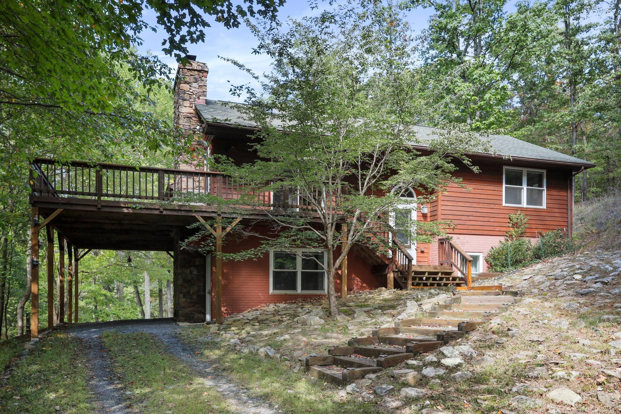 10.27 acres in Hardy County, West Virginia