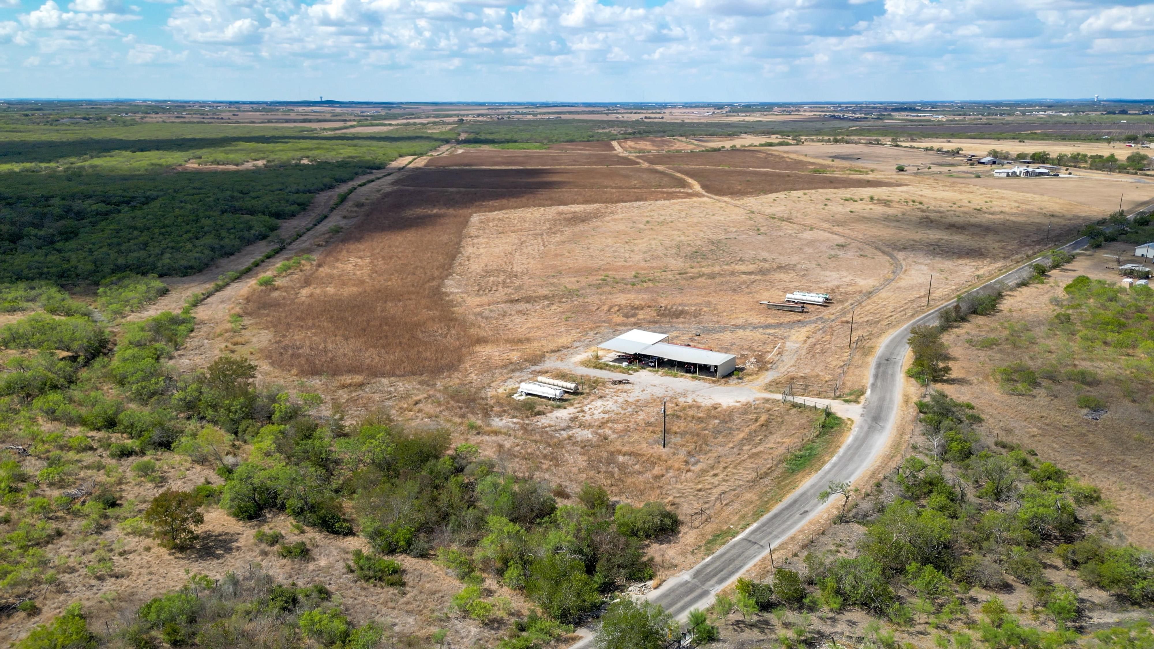 1081 Youngsford Road, Mcqueeney, TX 78124 MLS non MLS