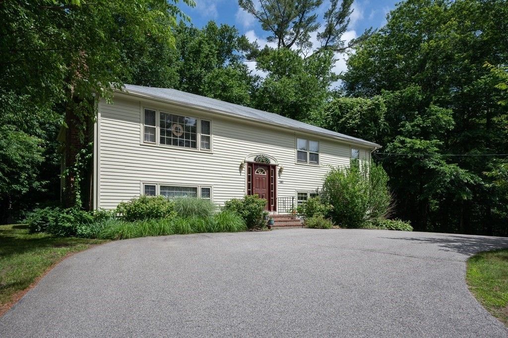 1 acres in Plymouth County, Massachusetts