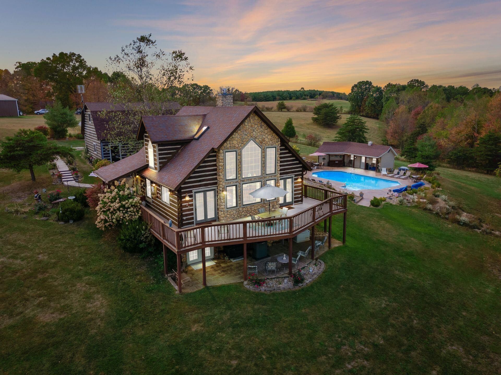 99 acres in Hocking County, Ohio