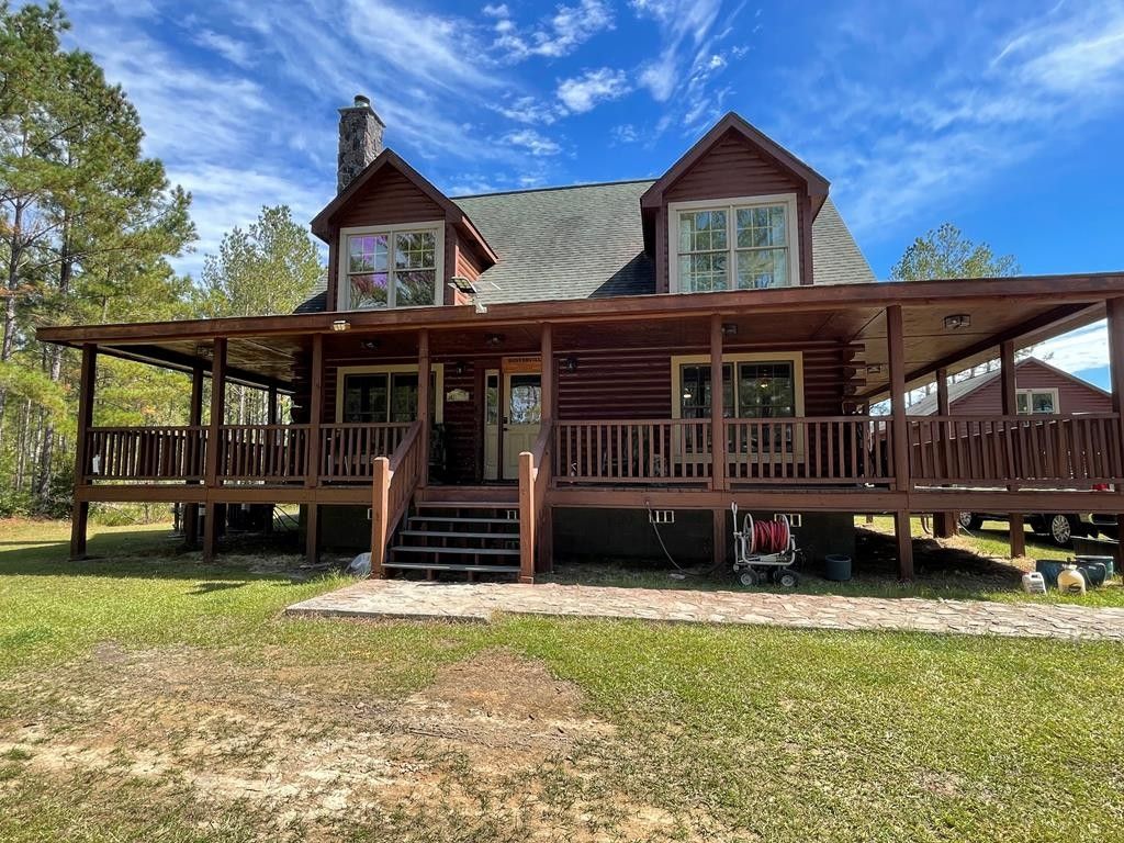 27 acres in Ware County,