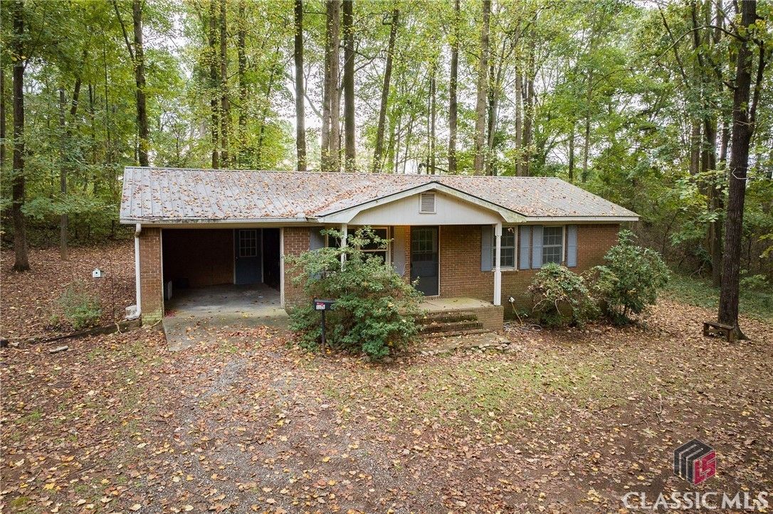 1 acres in Jackson County,