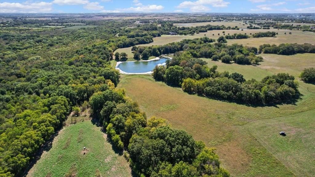 111 acres in Grayson County, Texas