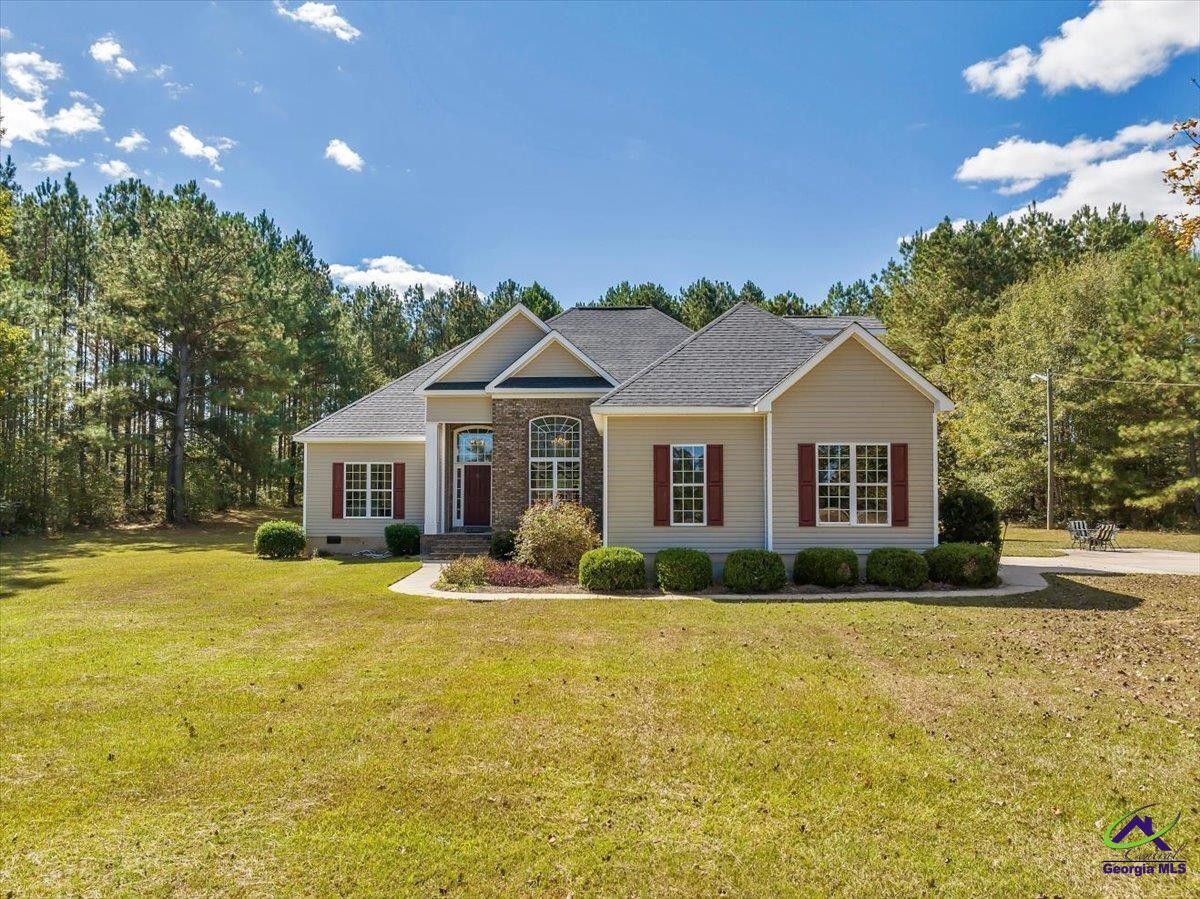 1.56 acres in Bibb County,