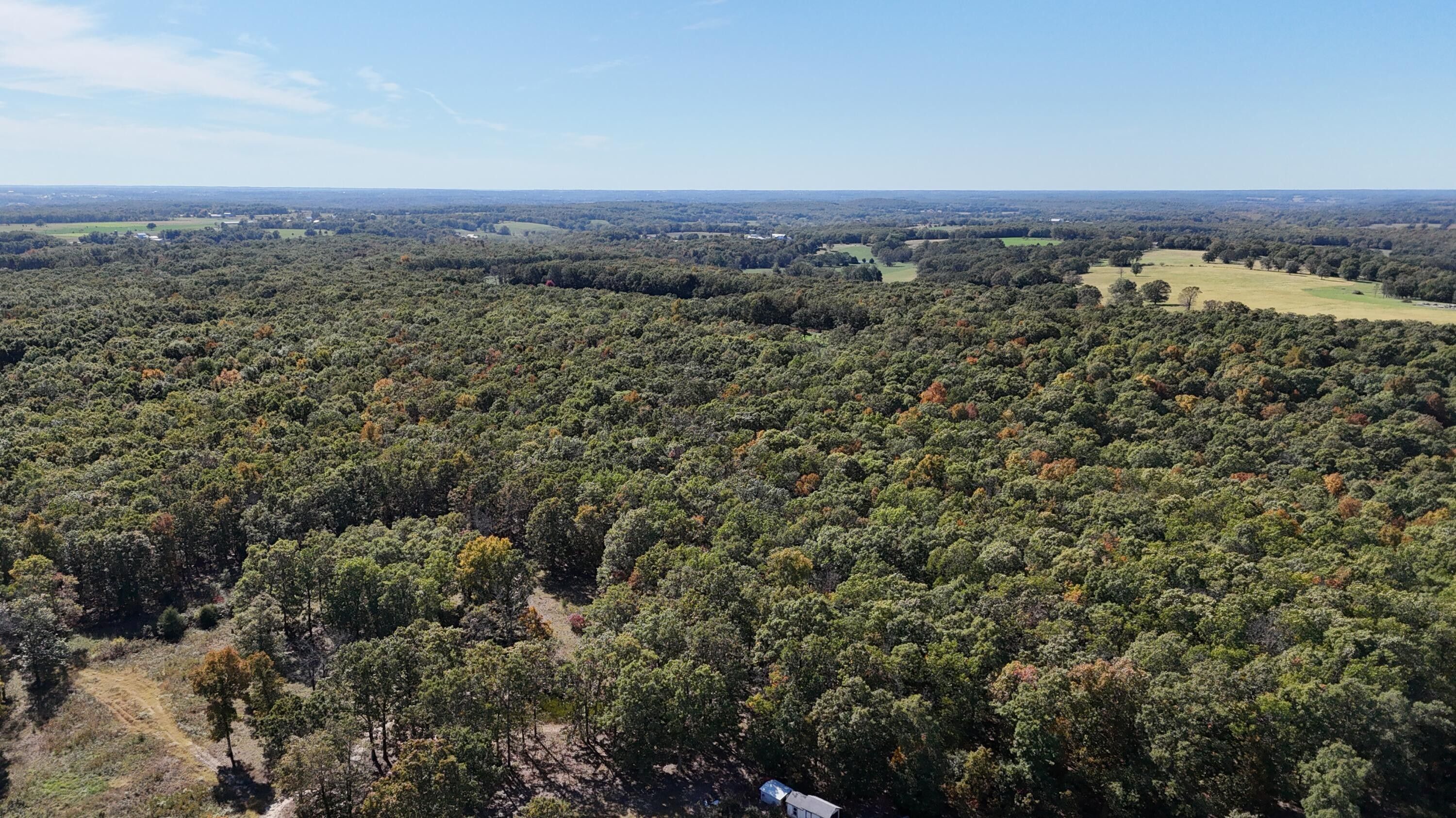 27.25 acres in ster County, Missouri