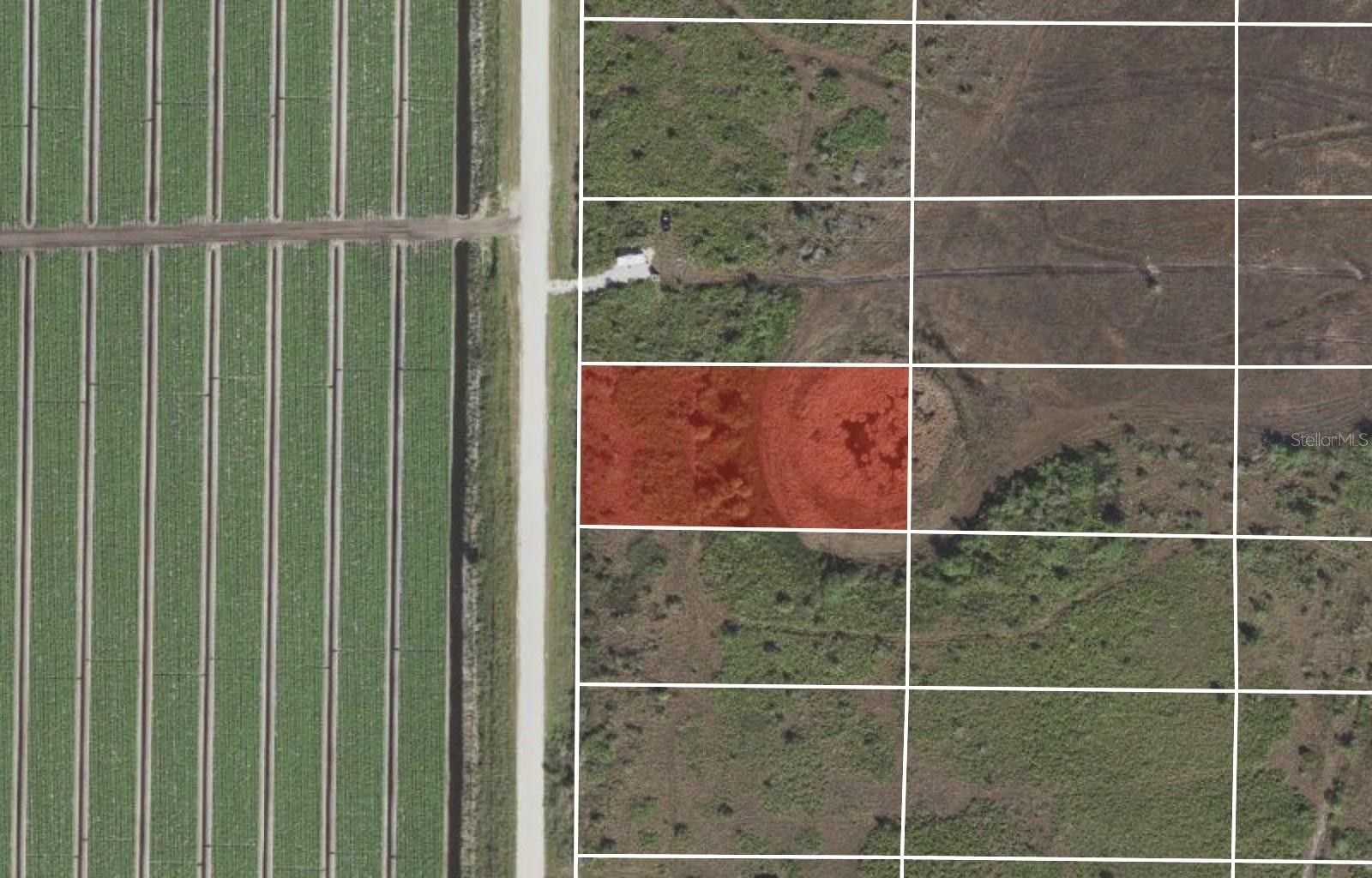 1.25 acres in Charlotte County, Florida