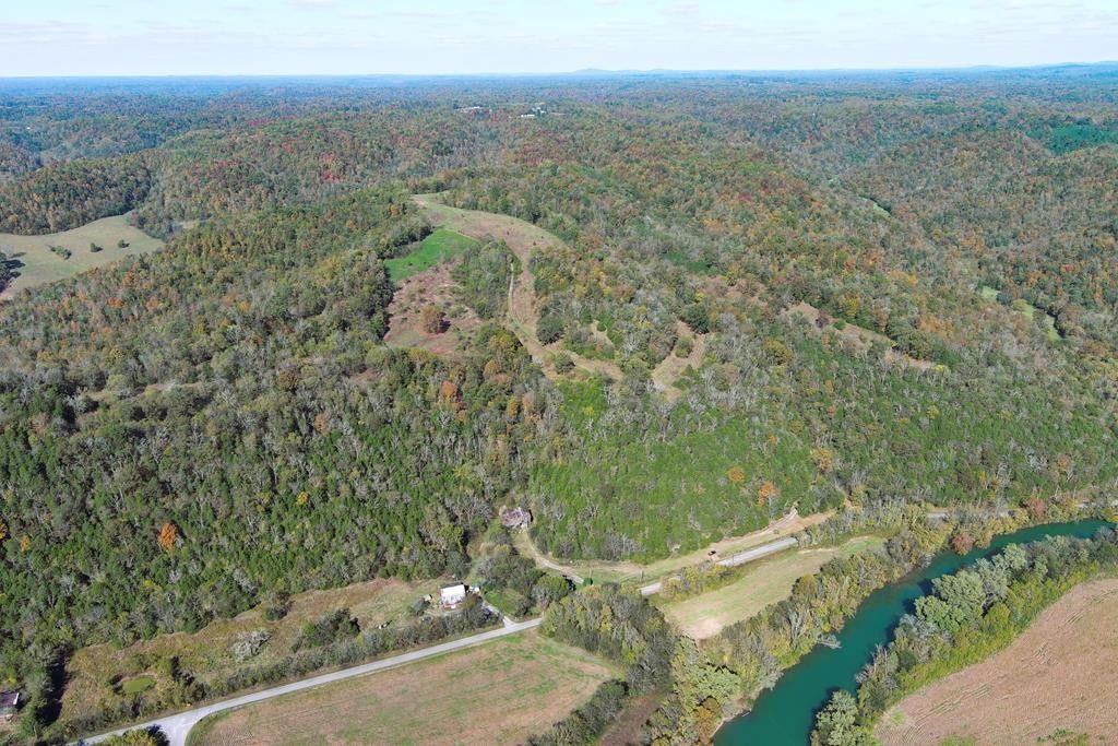 104 acres in Jackson County, Tennessee