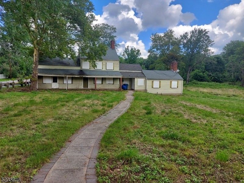 1.83 acres in Hunterdon County, New Jersey