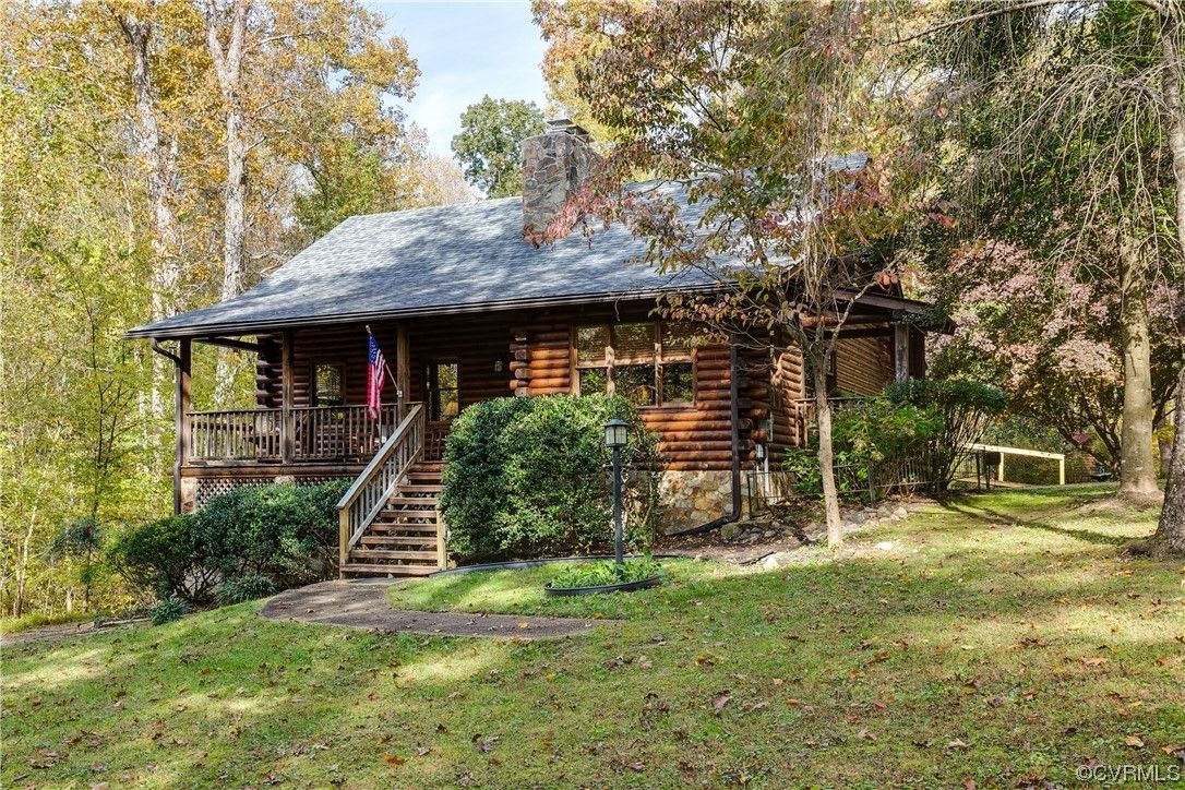 10 acres in Powhatan County, Virginia