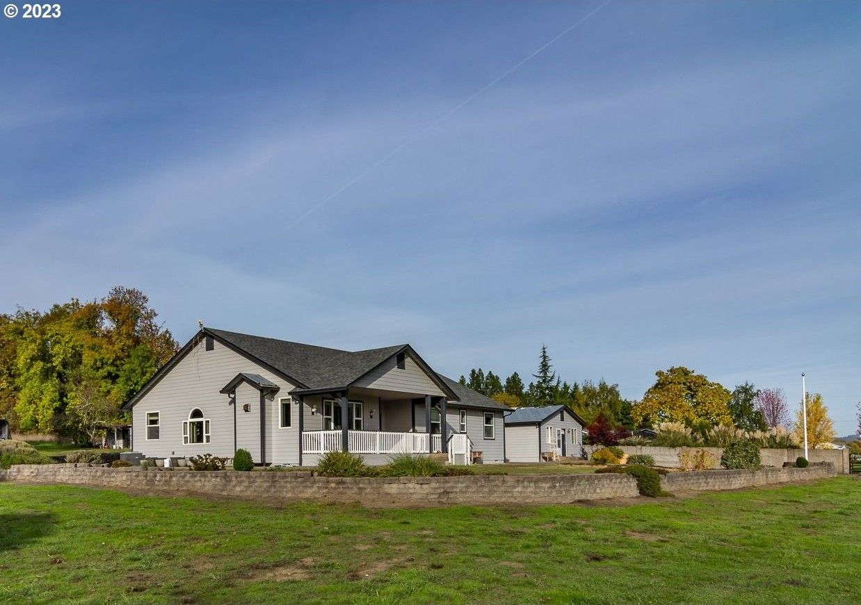 7 acres in Douglas County, Oregon