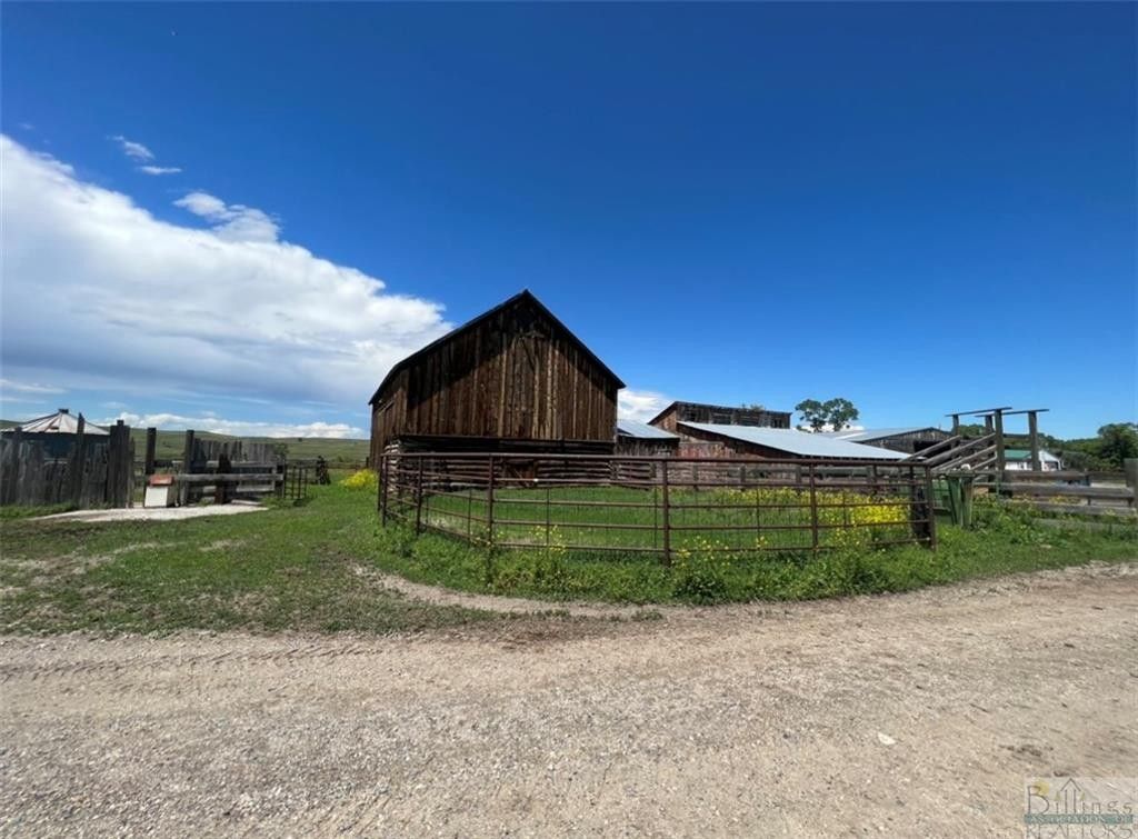 1,152 acres in Sweet Grass County, Montana