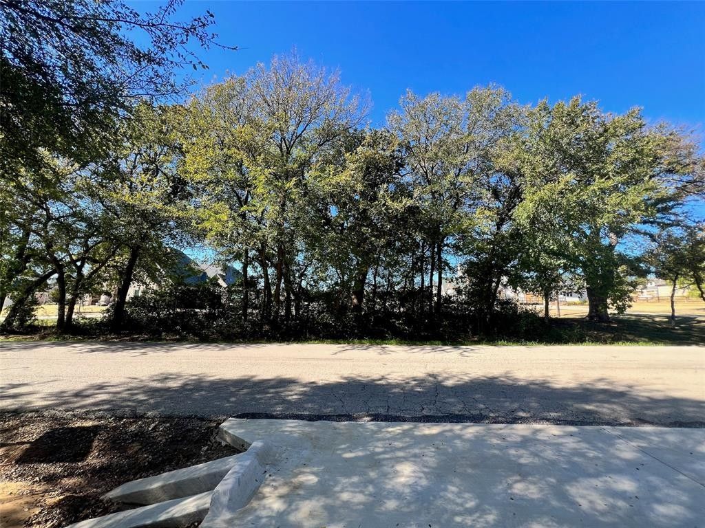 1.01 acres in Denton County, Texas