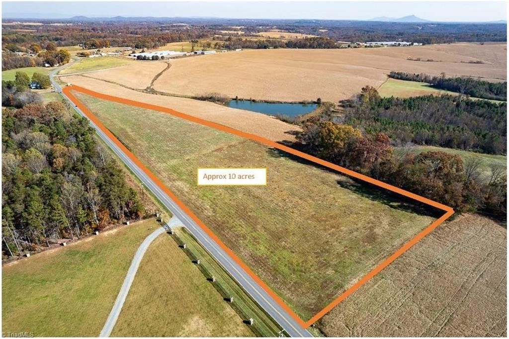 10 acres in Surry County, North Carolina