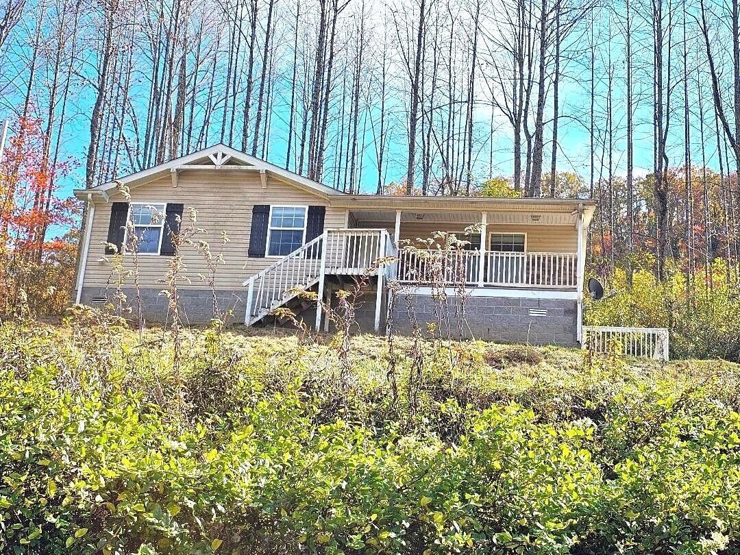 1.5 acres in Lee County, Virginia