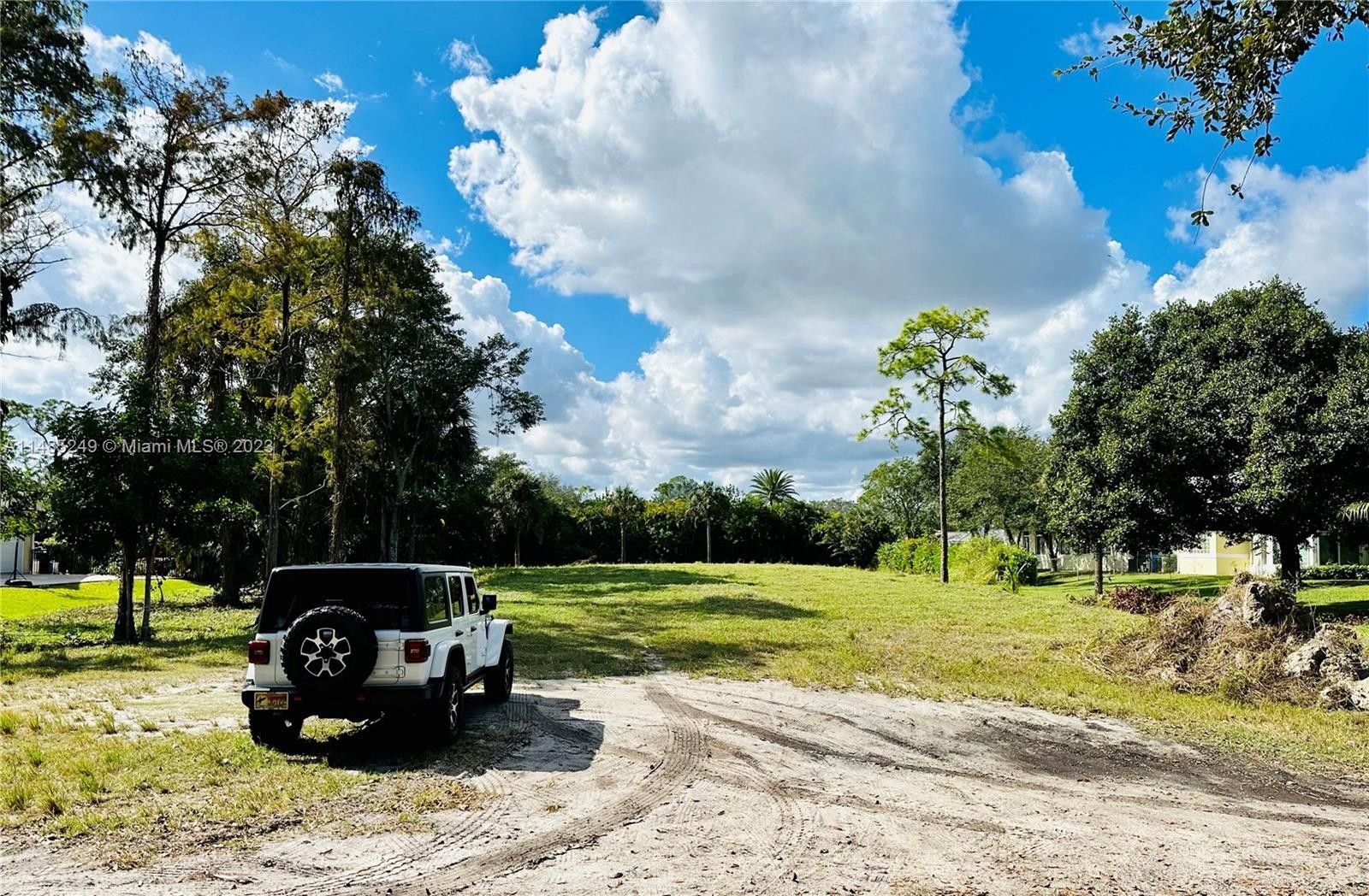 1 acres in Broward County, Florida