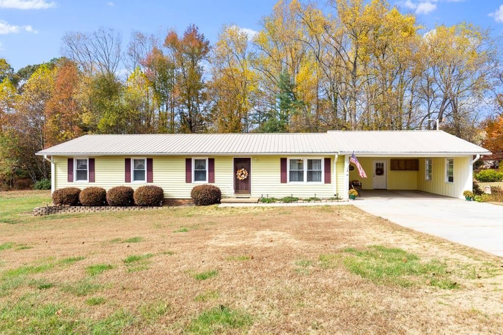 1.12 acres in Oconee County, South Carolina