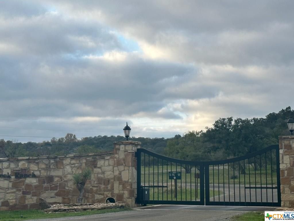 18.66 acres in County, Texas