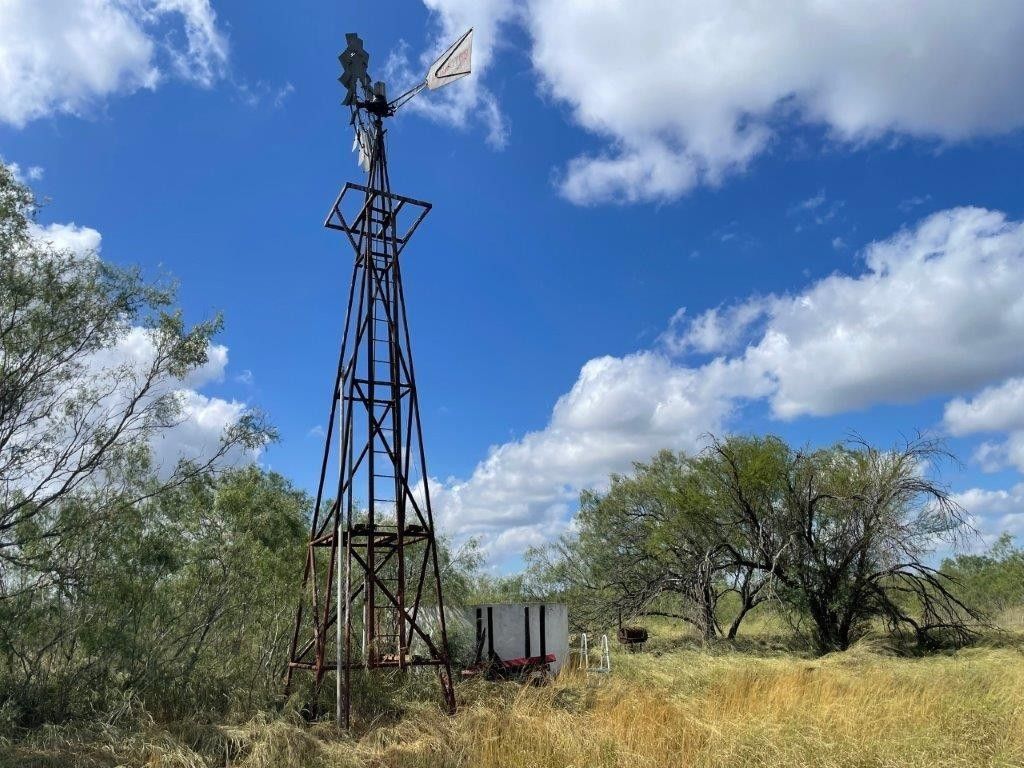 58.33 acres in Jim Hogg County, Texas