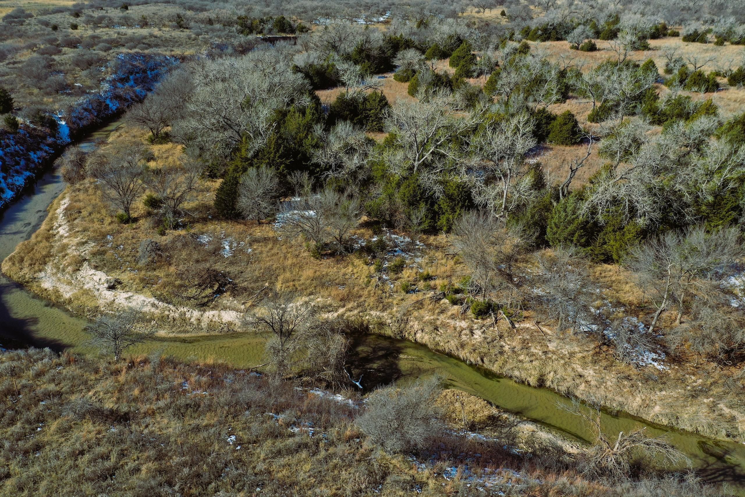1,040 acres in Ellis County, Oklahoma