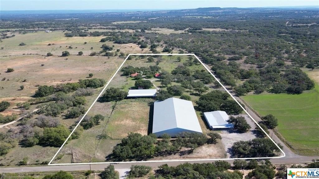 21 acres in Blanco County, Texas