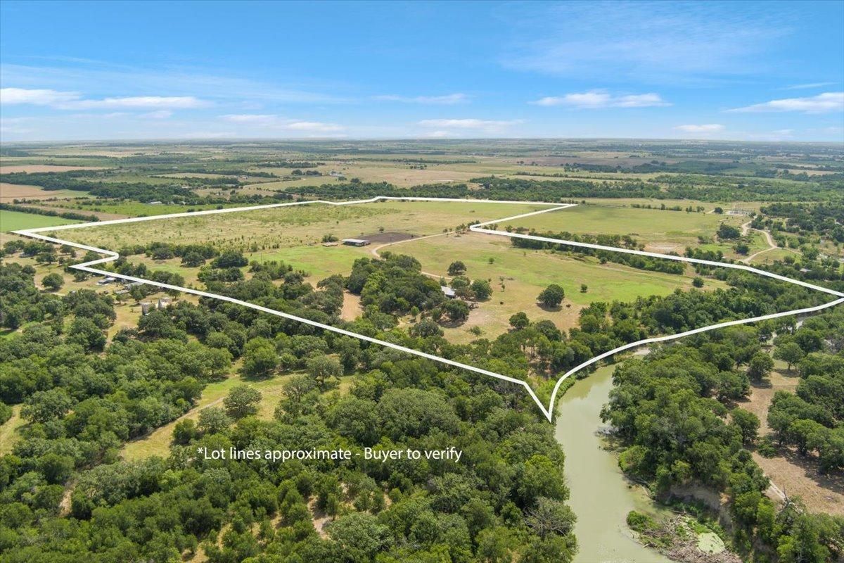 101.7 acres in Milam County, Texas