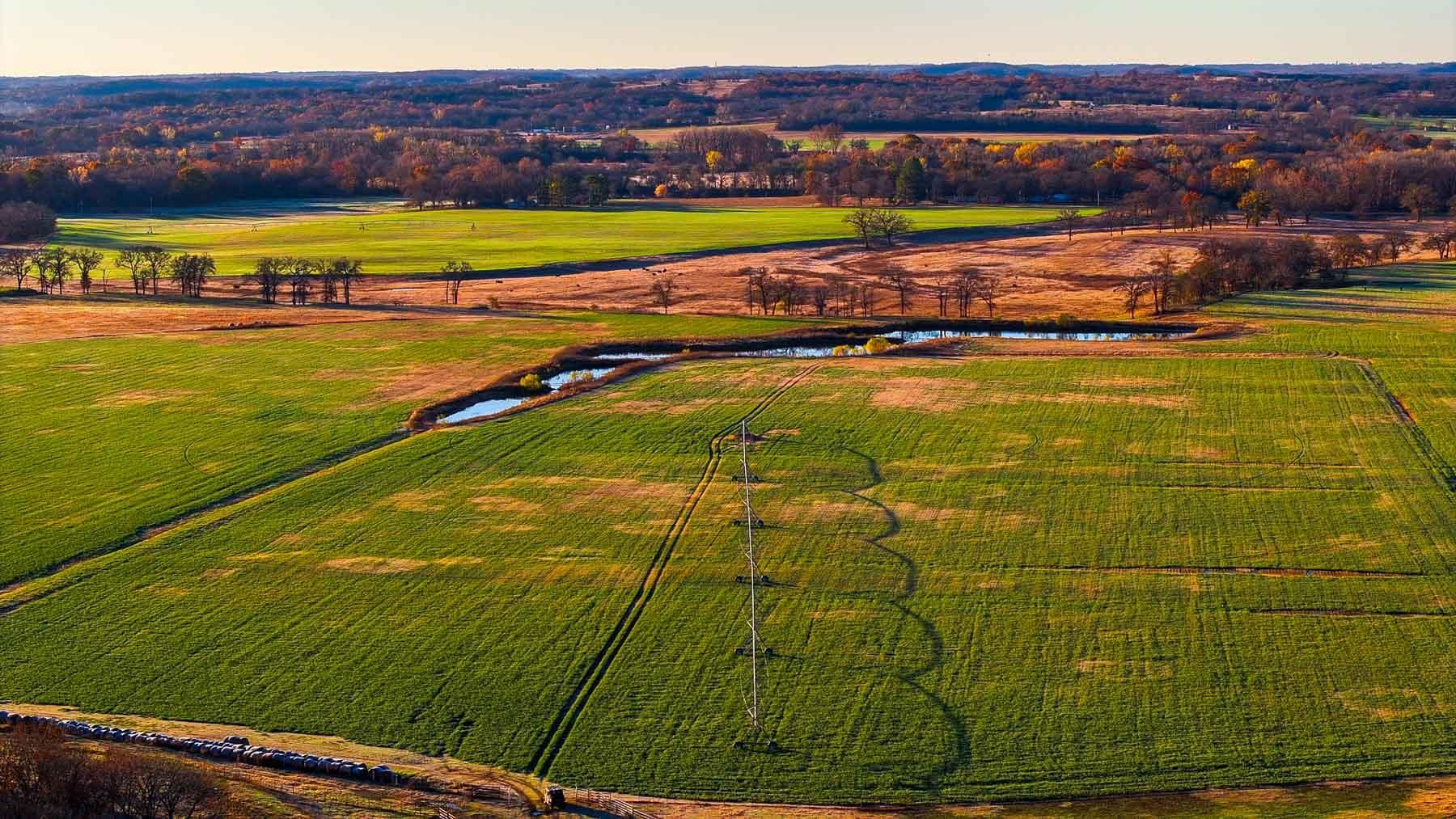 678 acres in Hughes County, Oklahoma