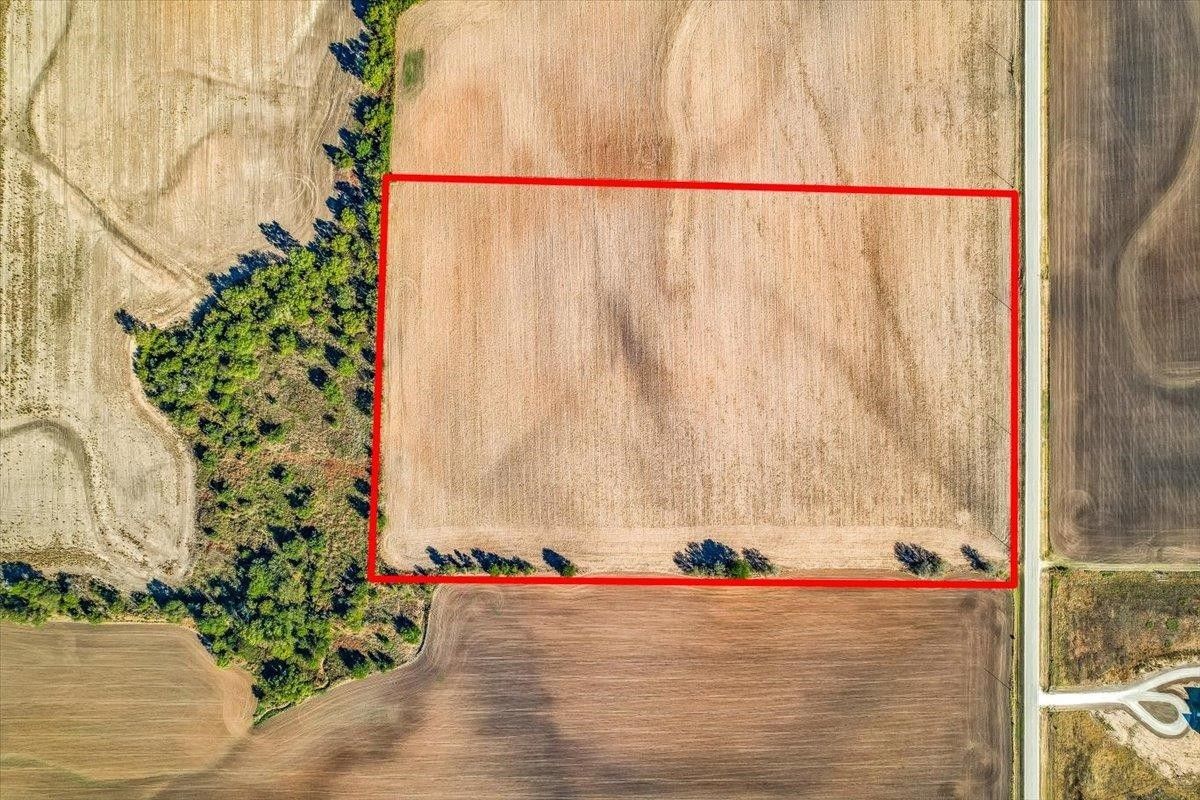 10 acres in Sedgwick County, Kansas