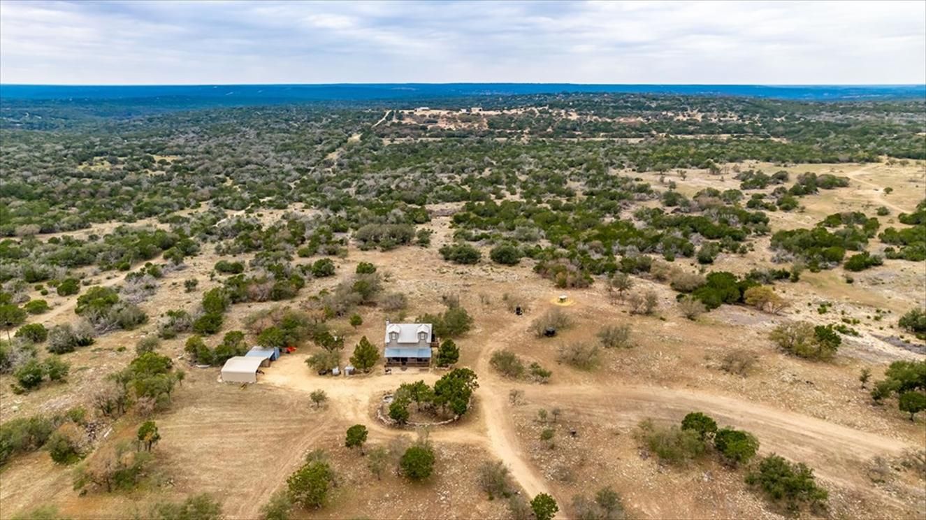 121.5 acres in Edwards County, Texas
