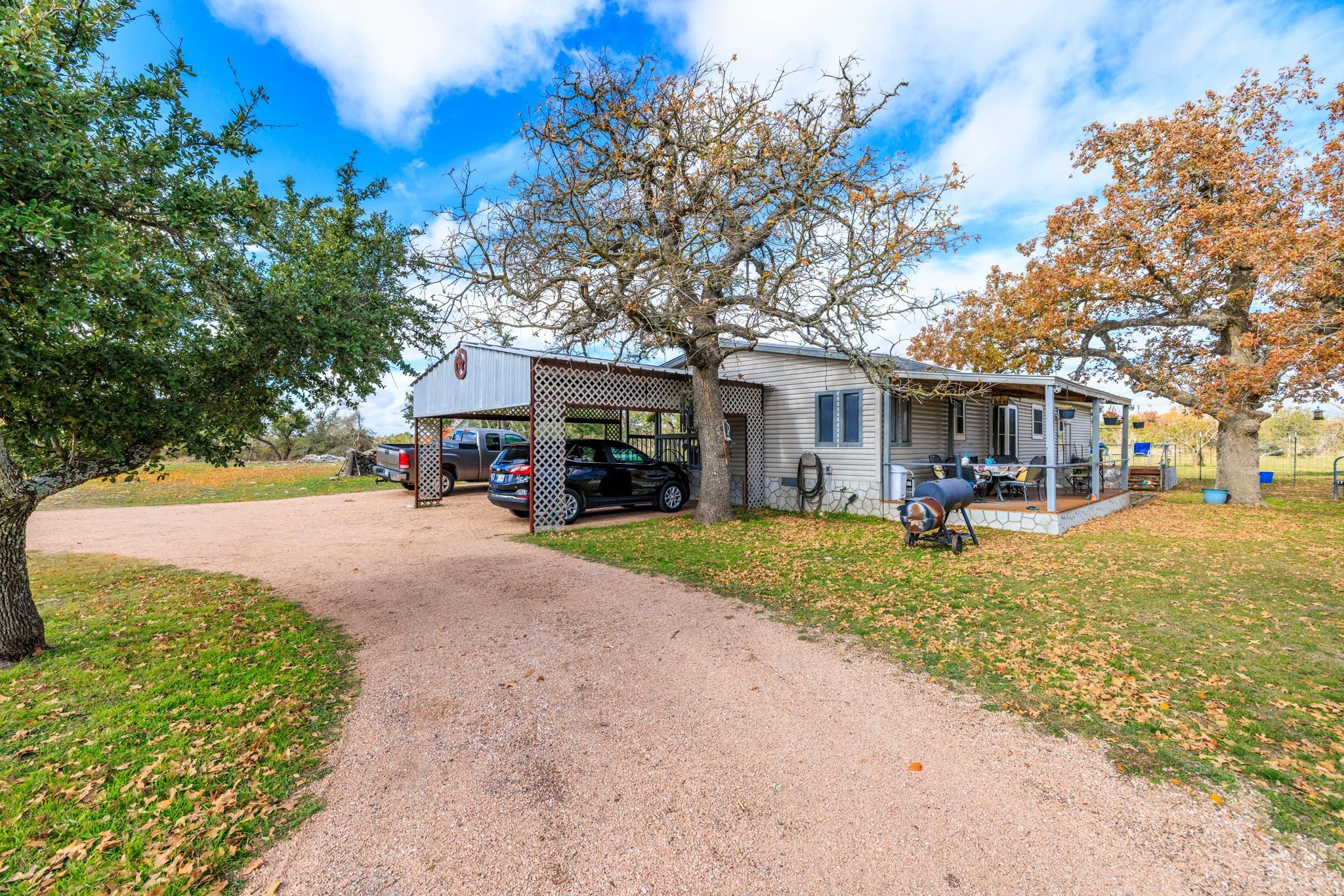 4411 DossSpring Creek Rd, Fredericksburg, TX 78624 MLS 89810