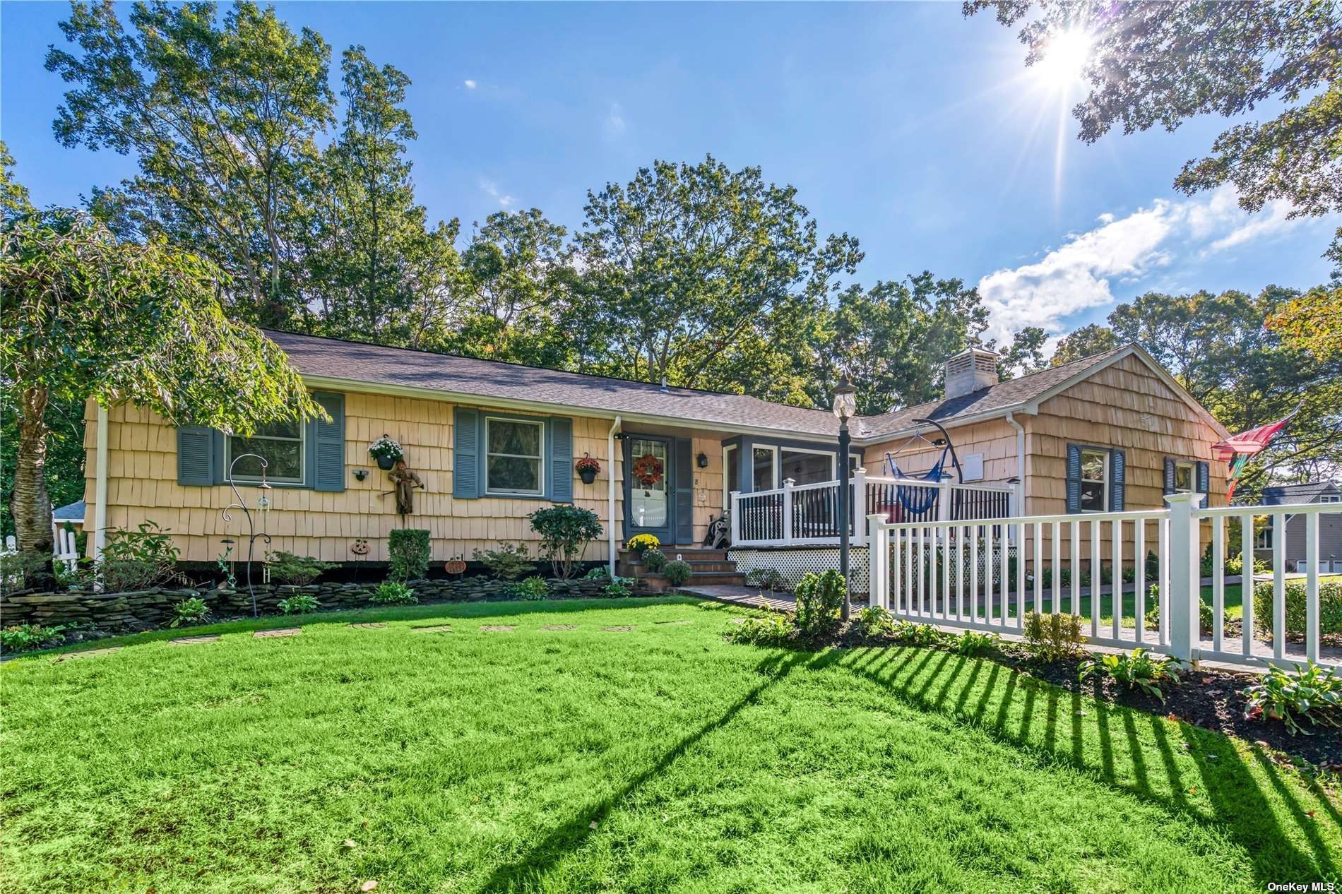 Residential, Ranch Port Jefferson, NY