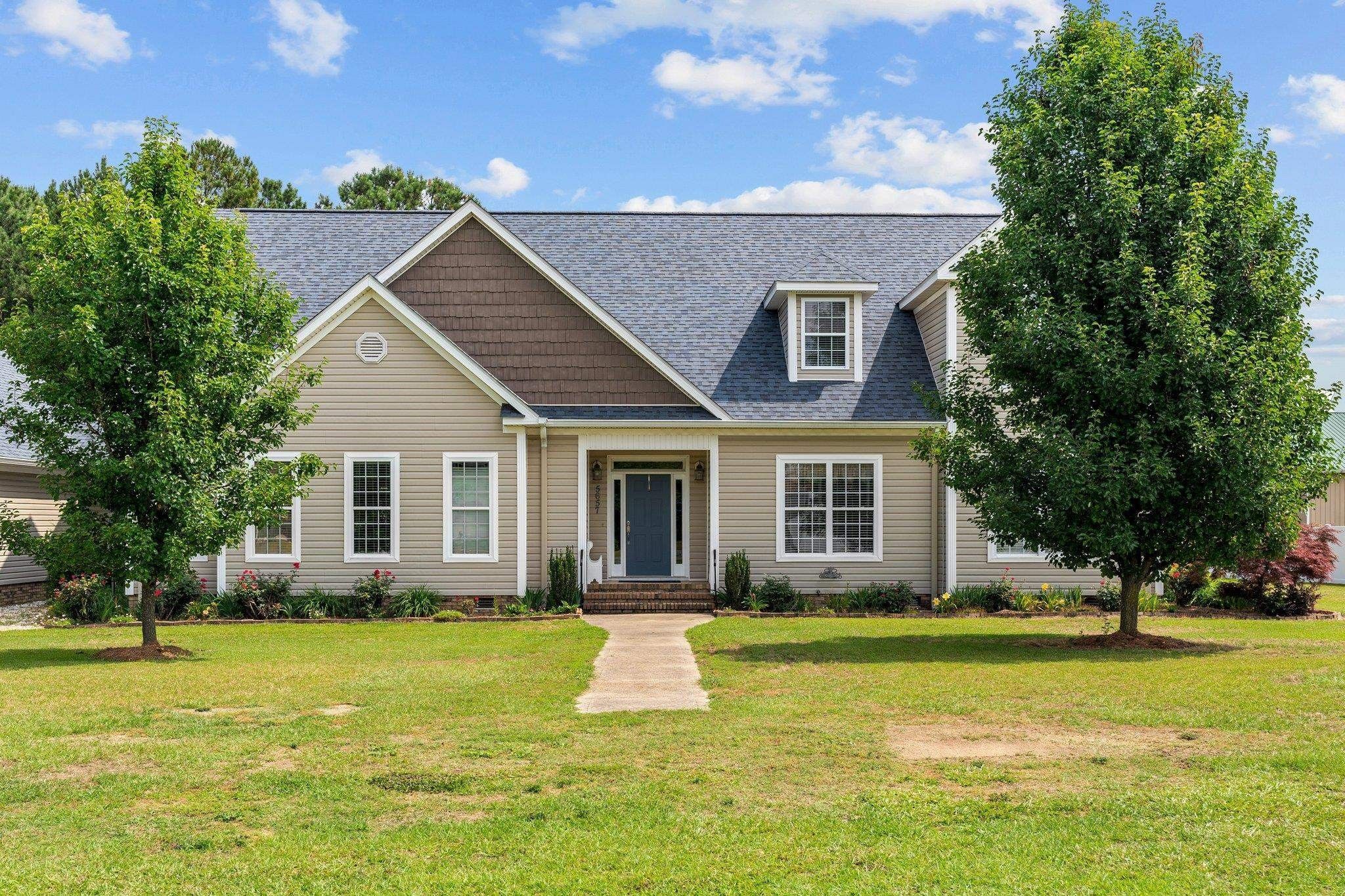 Single Family Residence, Traditional Coats, NC